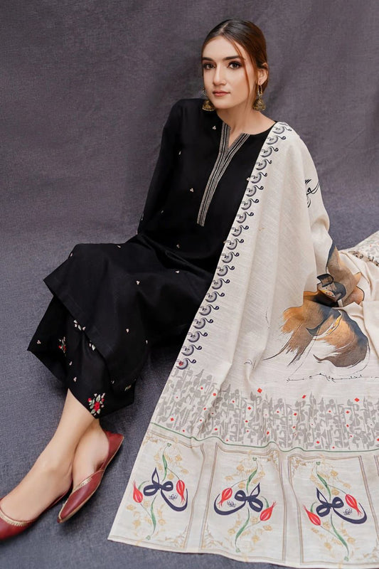 LAWN 3 Piece Embroidered Suit (Article 41)