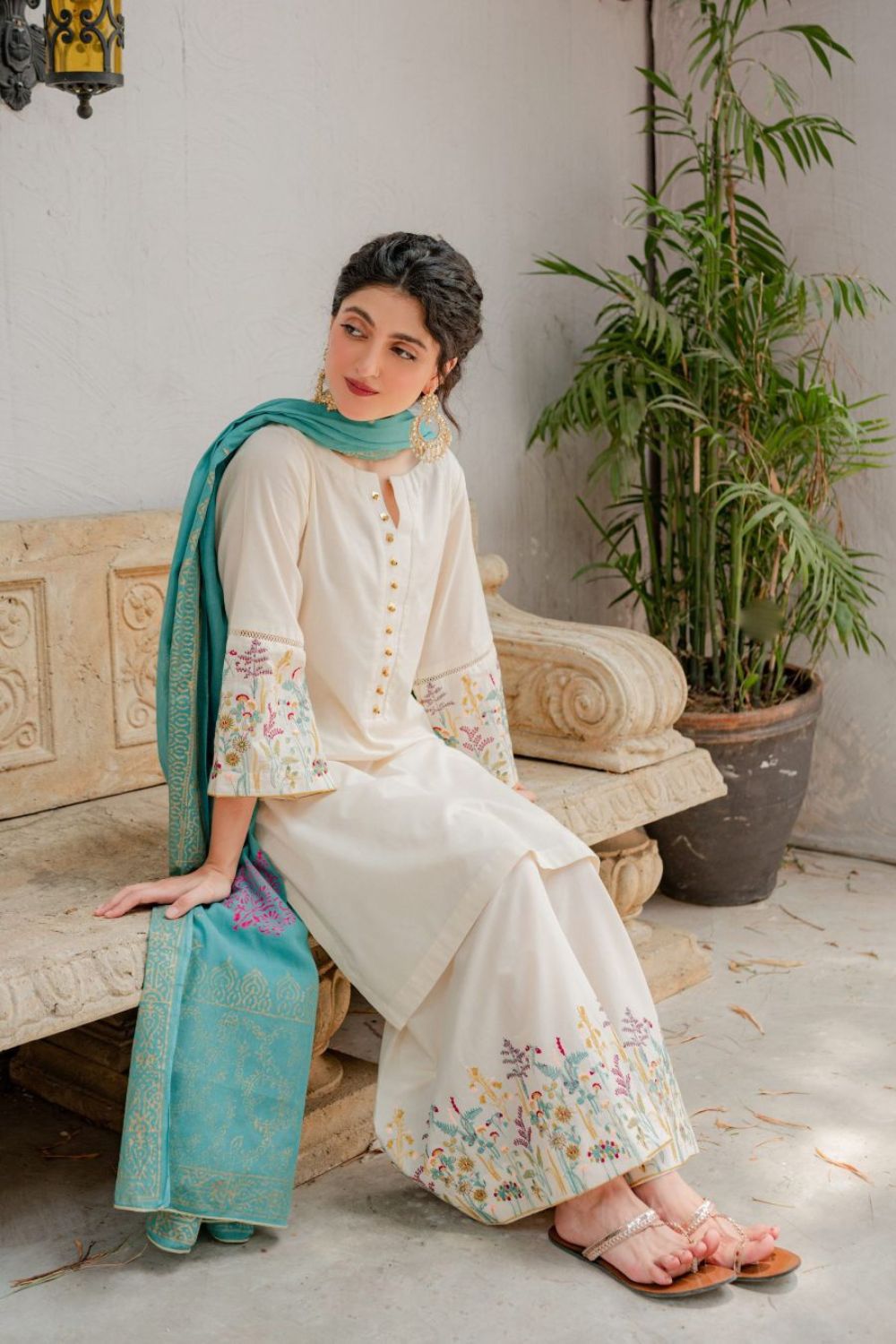 LAWN 3 Piece Embroidered Suit (Article 35)