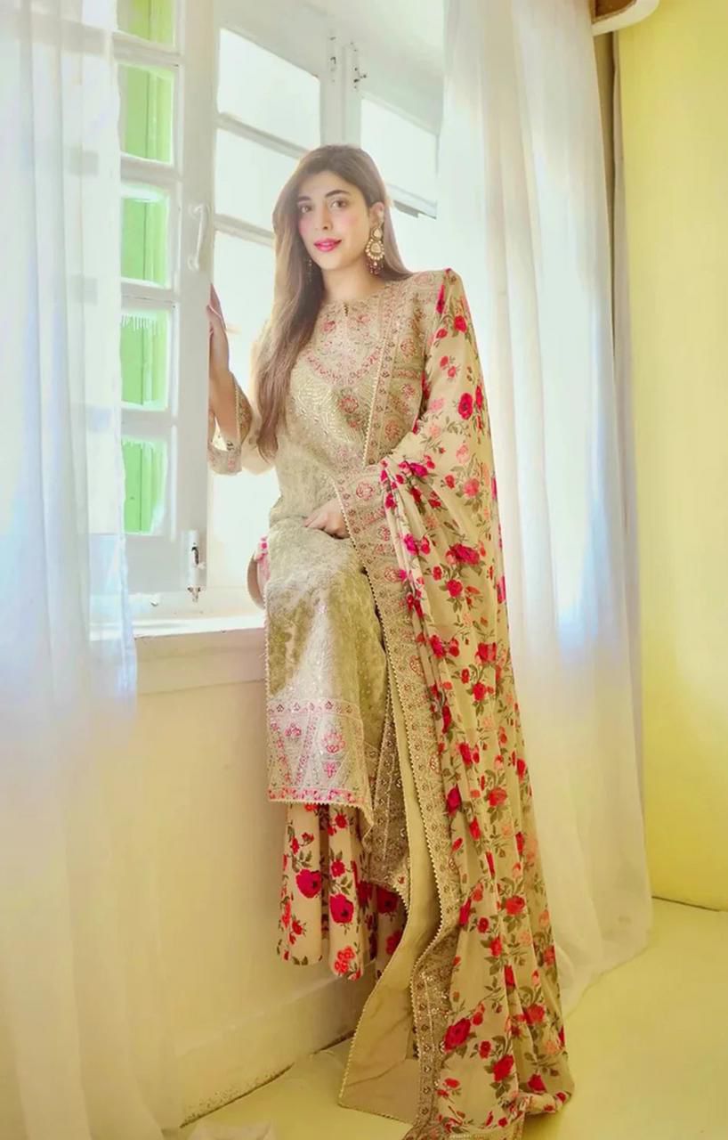Aneela’s Hit Code by Ahmozi