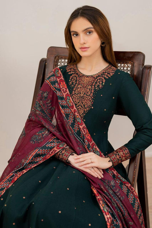 LAWN 3 Piece Embroidered Suit (Article 4)
