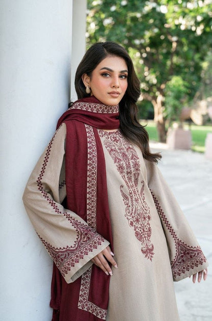 LAWN 3 Piece Embroidered Suit (Article 5)