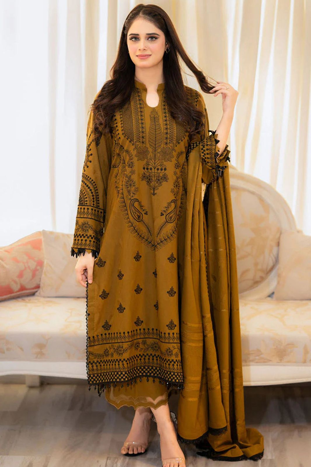 LAWN 3 Piece Embroidered Suit (Article 14)
