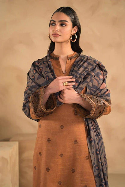 LAWN 3 Piece Embroidered Suit (Article 20)